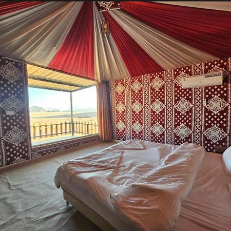Rum Victoria Luxury Camp Вади-Рам Экстерьер фото