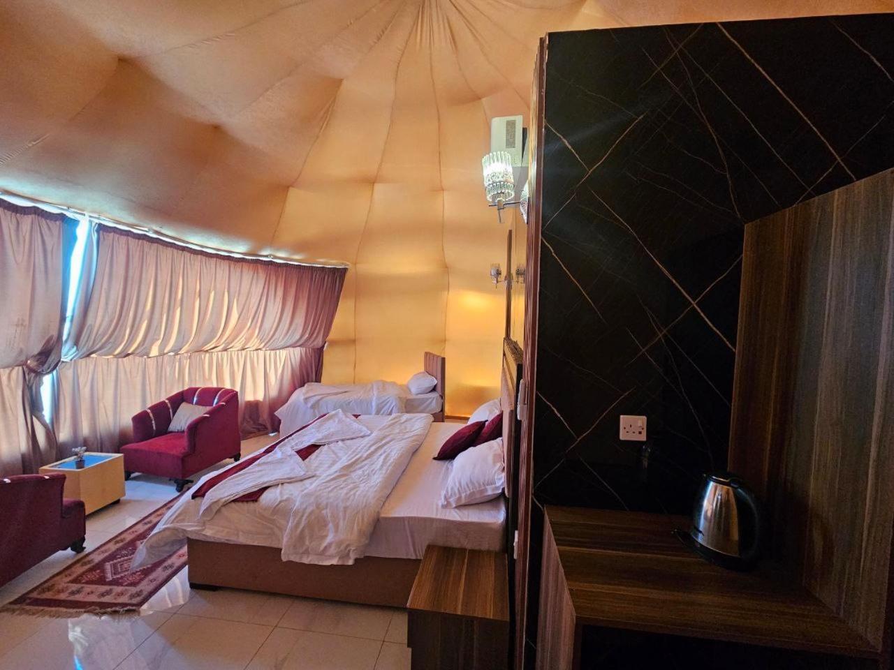 Rum Victoria Luxury Camp Вади-Рам Экстерьер фото