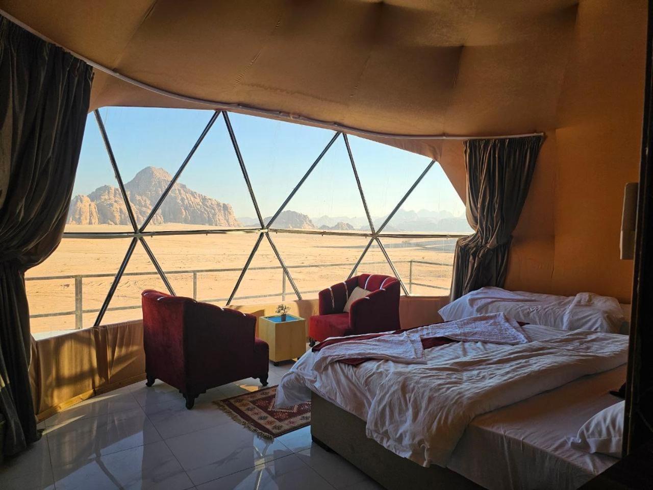 Rum Victoria Luxury Camp Вади-Рам Экстерьер фото