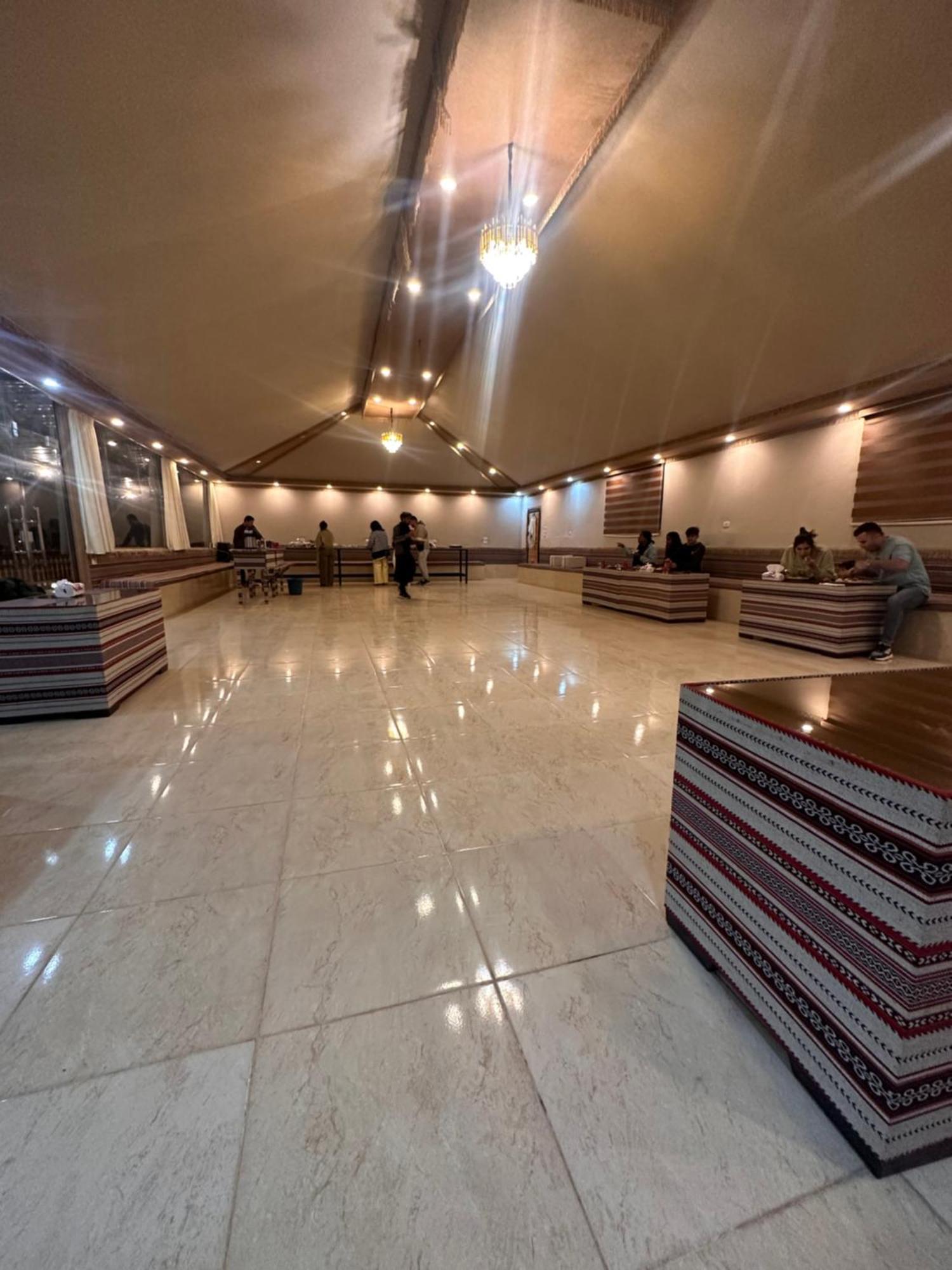Rum Victoria Luxury Camp Вади-Рам Экстерьер фото